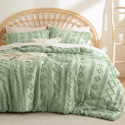 Boho Style 3 Piece Quilted Bedspread Set with Pillow Shams | Soft & Cozy Bedroom Decor